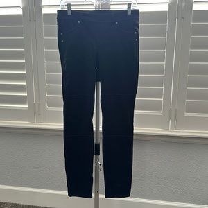 Athleta black pull on pants